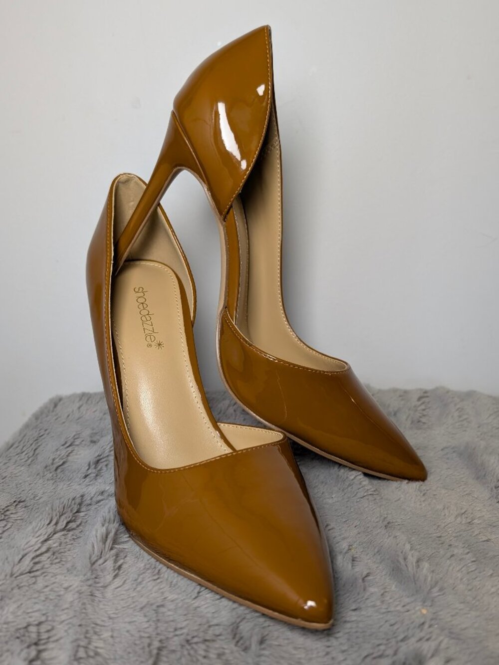 ShoeDazzle Patent Pumps Womens Size 10 Caramel Pointed Toe Stiletto Heels NEW